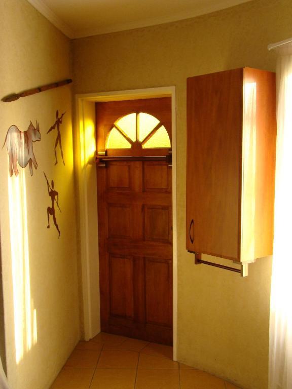 Eagle Crest Executive Lodge Edenvale Ruang foto